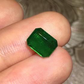 2.27ct 祖母绿裸石