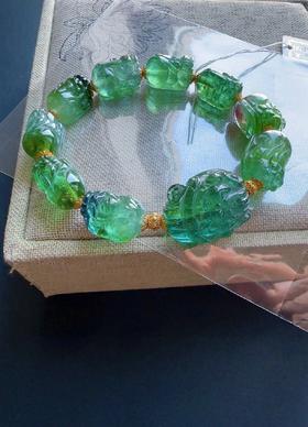 38.1g 雕刻碧玺手链