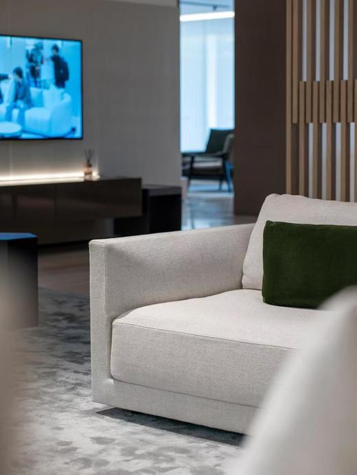 布雷斯 组合沙发 |  更多座位组合，皮布面料可选，详询客服 商品图5