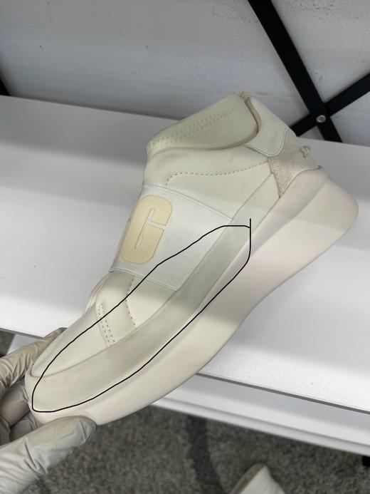 微瑕 UGG Neutra Neoprene 女士半内靴套穿式运动鞋 1095097 商品图1