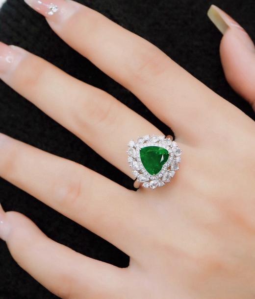 2.19ct 祖母绿戒指 商品图4