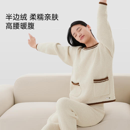 【半练半边绒情侣家居服 反季大促，到手只要99元/套】半练半边绒情侣家居服，舒弹暖柔密织半边绒材质🔥亲肤蓄热双倍保暖！ 商品图5