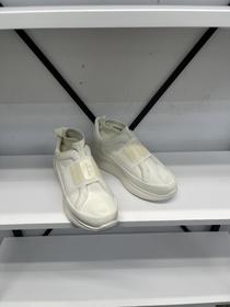 微瑕 UGG Neutra Neoprene 女士半内靴套穿式运动鞋 1095097
