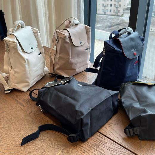 龙镶新款五色双肩包 商品图0