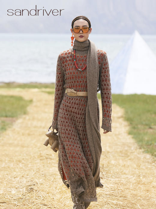 青海荔枝纹头层牛皮牛角手拎斜挎包SJF96P673N 商品图4