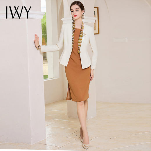 IWY/秋款通勤干练女职业装气质女神范高端收腰显瘦轻奢风西装套装C1738+Q996 商品图0