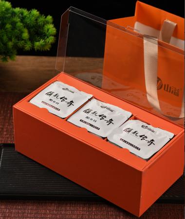 山溢·领 航传奇方片茶288克/提 商品图0