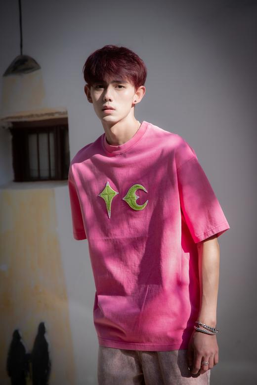 W422512010星月拼贴短袖T恤 商品图0