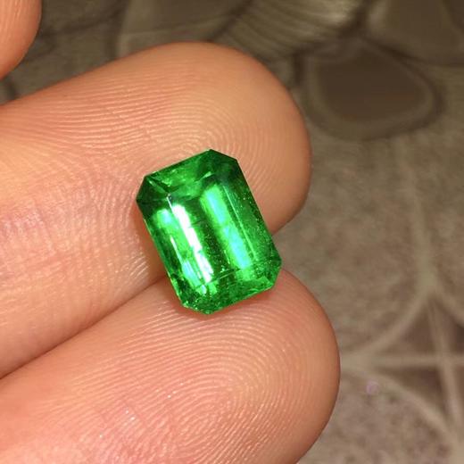 1.7ct 祖母绿裸石 商品图6