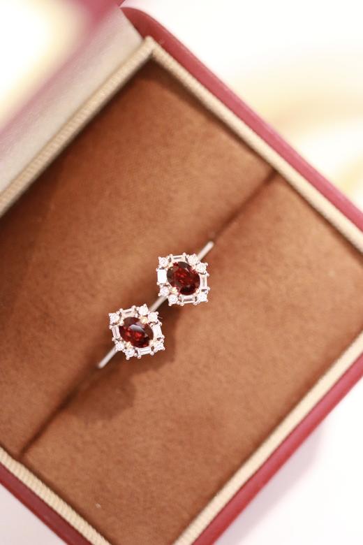 0.79ct 红宝石耳钉 商品图6