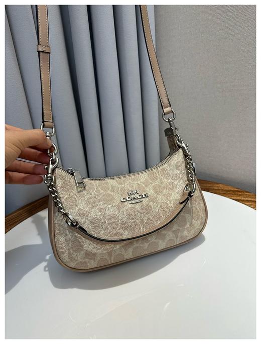 暑期福利‼️‼️COA纯元。经典TERI月牙包 24.5*15.5*7.5cm 商品图14