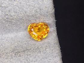 1.21ct 黄蓝宝裸石