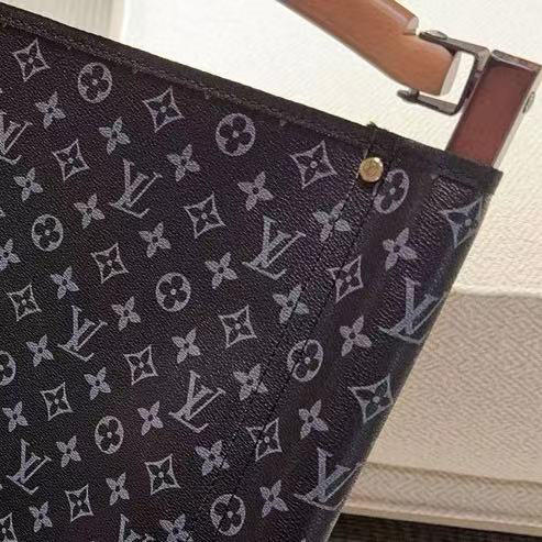 中古折叠椅。原木色。   胡桃木色自己备注颜色。 商品图4