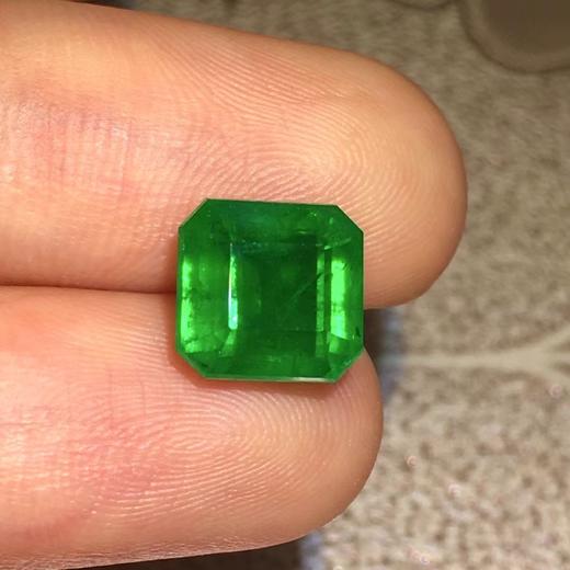 3.32ct 祖母绿裸石 商品图4
