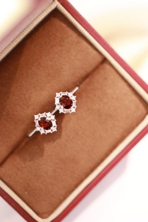 0.79ct 红宝石耳钉 商品图1