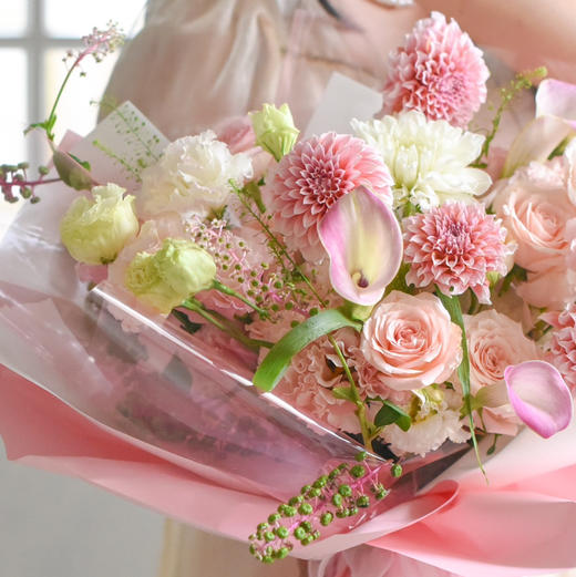 《夏梦妮》奶油桃子马蹄莲花束混搭 商品图3