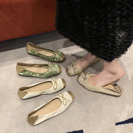 「国风拼色！小众设计」2024新款国风拼色复古蝴蝶结圆头浅口单鞋 休闲蛋卷鞋 女软底蛋卷鞋平底豆豆鞋 商品图3