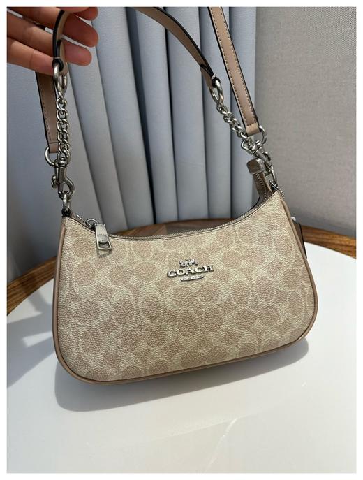 暑期福利‼️‼️COA纯元。经典TERI月牙包 24.5*15.5*7.5cm 商品图13