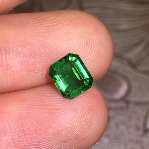 0.93ct 祖母绿裸石 商品图4