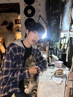 替kitty吃的小蛋糕