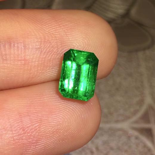 1.7ct 祖母绿裸石 商品图0