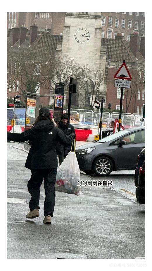 北面TNF的经典黑武士单冲经典黑重磅回归 DRYVENT全压胶外壳 商品图4