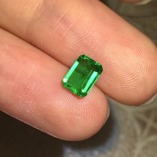 0.88ct 祖母绿裸石 商品图7