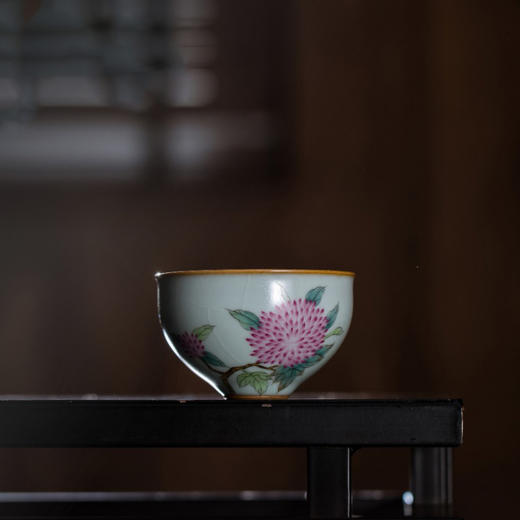 松涛彩绘汝窑天青伴月杯（菊蕊飘香）天青伴月杯（映日荷花）天青棱线杯（国色天香）（缺货） 商品图3