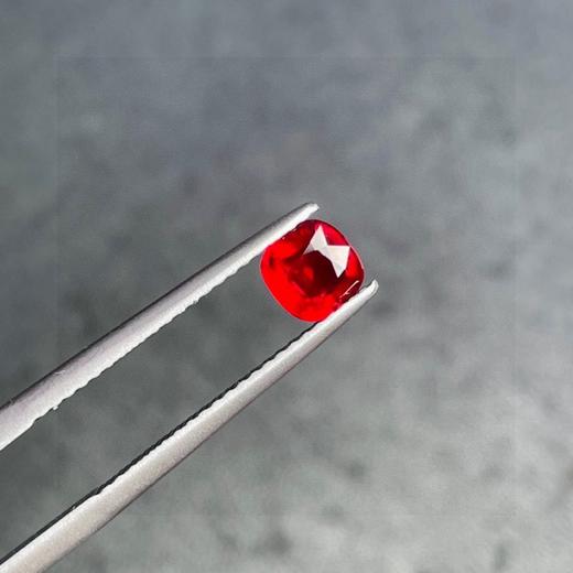 0.72ct 红宝石裸石 商品图1