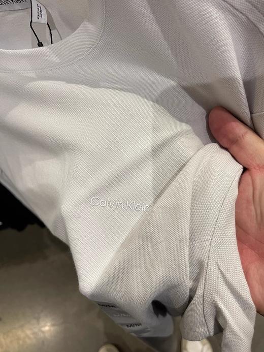 Calvin Klein/CK 男士春秋款吸汗速干微弹纯色圆领长袖休闲T恤 商品图4
