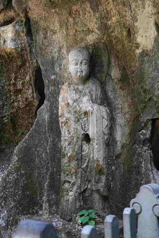 《浙江石窟造像调查报告》，精装，16开，两册，魏祝挺、郑嘉励、崔彪、陈晶鑫等编著，浙江古籍出版社2024年8月一版一印，定价680，售价408元。 商品图12