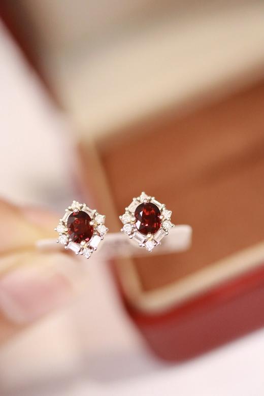 0.79ct 红宝石耳钉 商品图4