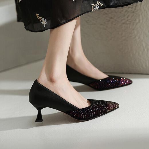 【预售5天】尖头法式浅口水钻，细跟女鞋网红拼色小皮鞋HYT&A7306 商品图1