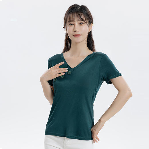 丁摩 新中式国风V领盘扣真丝短袖T恤春夏季桑蚕丝针织纯色上衣4ZF-24039 商品图5
