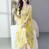 WM78071显肤白V领桑蚕丝黄色碎花裙真丝连衣裙女夏季高级感长裙 商品缩略图0