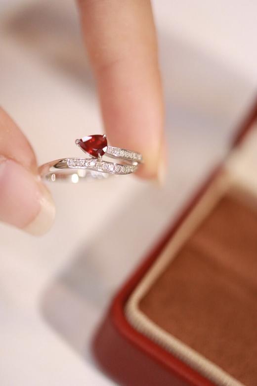 0.4ct 红宝石戒指 商品图3