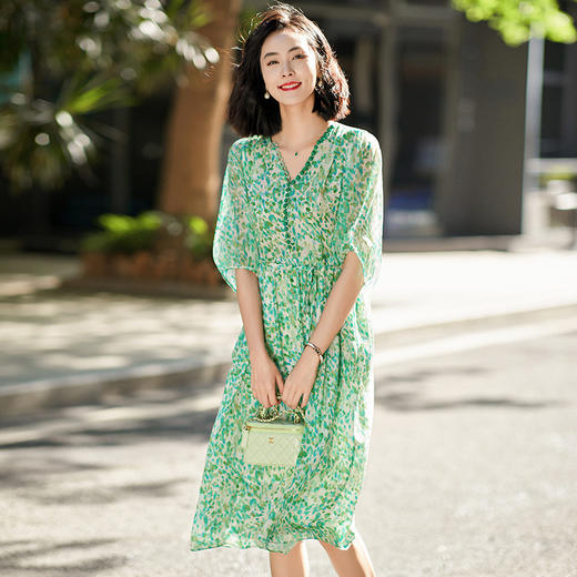 丁摩 夏季女装法式V领绿色碎花真丝中长款连衣裙子4ZF-90440 商品图2