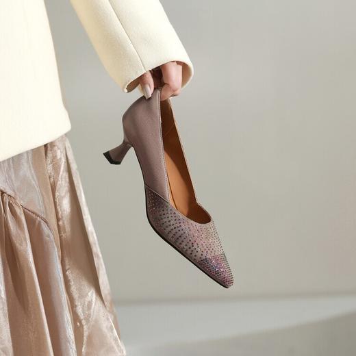 【预售5天】尖头法式浅口水钻，细跟女鞋网红拼色小皮鞋HYT&A7306 商品图3