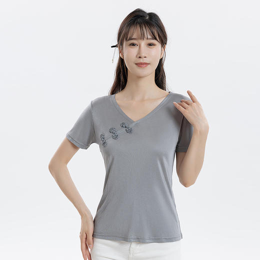 丁摩 新中式国风V领盘扣真丝短袖T恤春夏季桑蚕丝针织纯色上衣4ZF-24039 商品图4