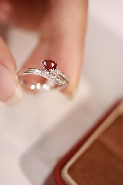 0.4ct 红宝石戒指 商品图2