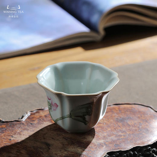 问鼎汝瓷鼎峰系列天青癸卯梨瓣杯（莲蓬翠鸟）（缺货） 商品图4