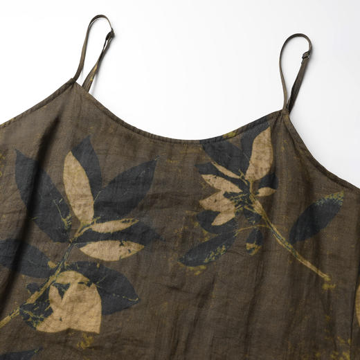 ROMI STUDIO“古雅气息”100%苎麻枝叶印花宽松吊带连衣裙 421L3085 商品图2