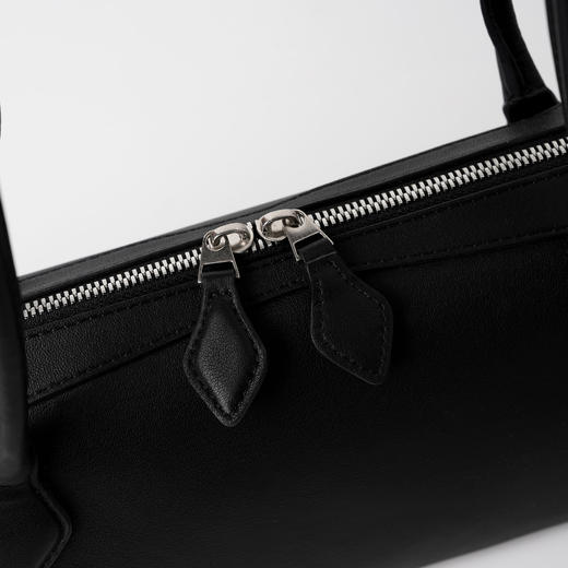 ROMI STUDIO“法式优雅”牛皮哑光感复古单肩法棍包404T4010 商品图6