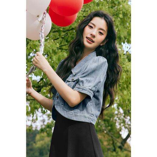 【商场同款】诗凡黎翻领纯棉牛仔短外套2024夏新款3F4510311-H 商品图2