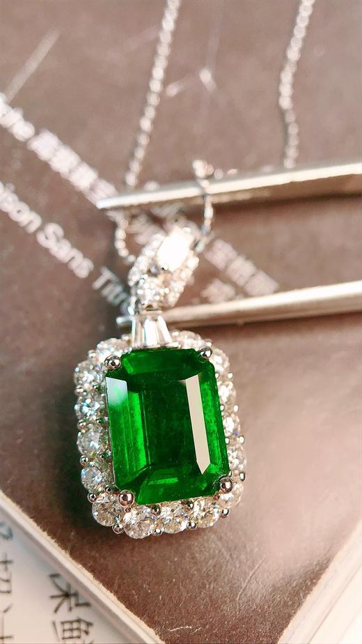 2.22ct 祖母绿吊坠 商品图1