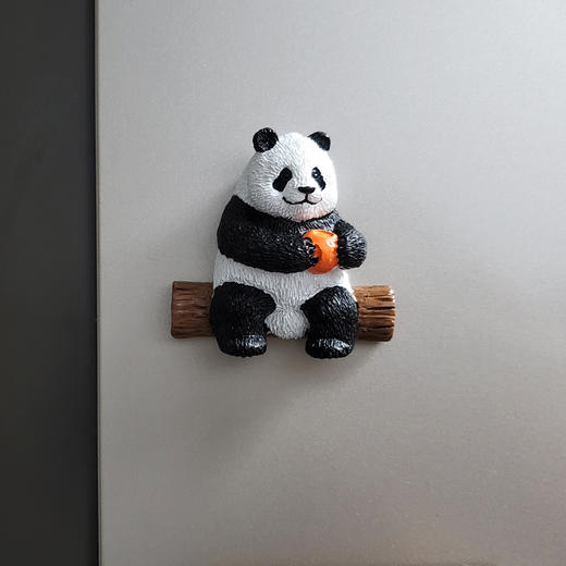 熊猫玩球立体冰箱贴 商品图2