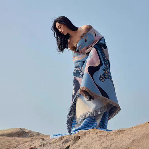 红鲤乐团设计师原创氛围毯，艺术装饰画/盖毯/披肩毯/ 地毯/ 露营野餐毯 /爬爬垫/ 桌布艺术 多功能毯 商品图2