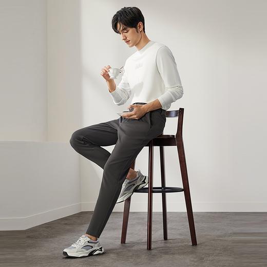 柒牌男士华夫格休闲裤秋季新款时尚青年锥形裤灰色百搭九分萝卜裤	127H72750 商品图3