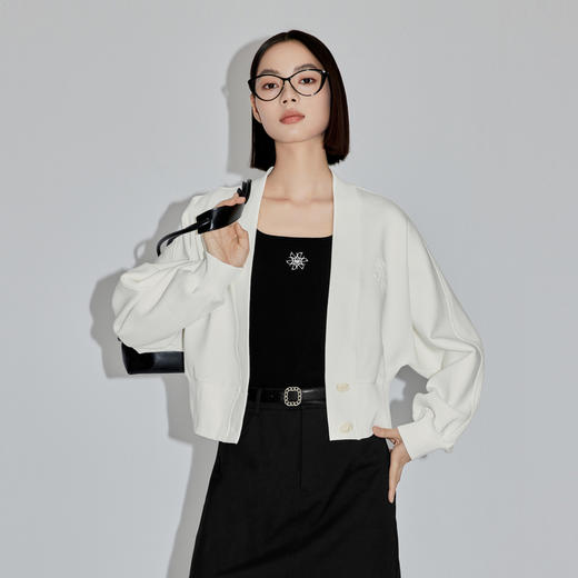 【特惠不退货】伊芙丽春秋宽松长袖开衫1F2200061 商品图0