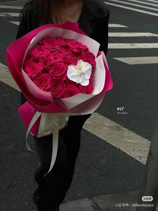19枝 系列玫瑰花束 商品图1